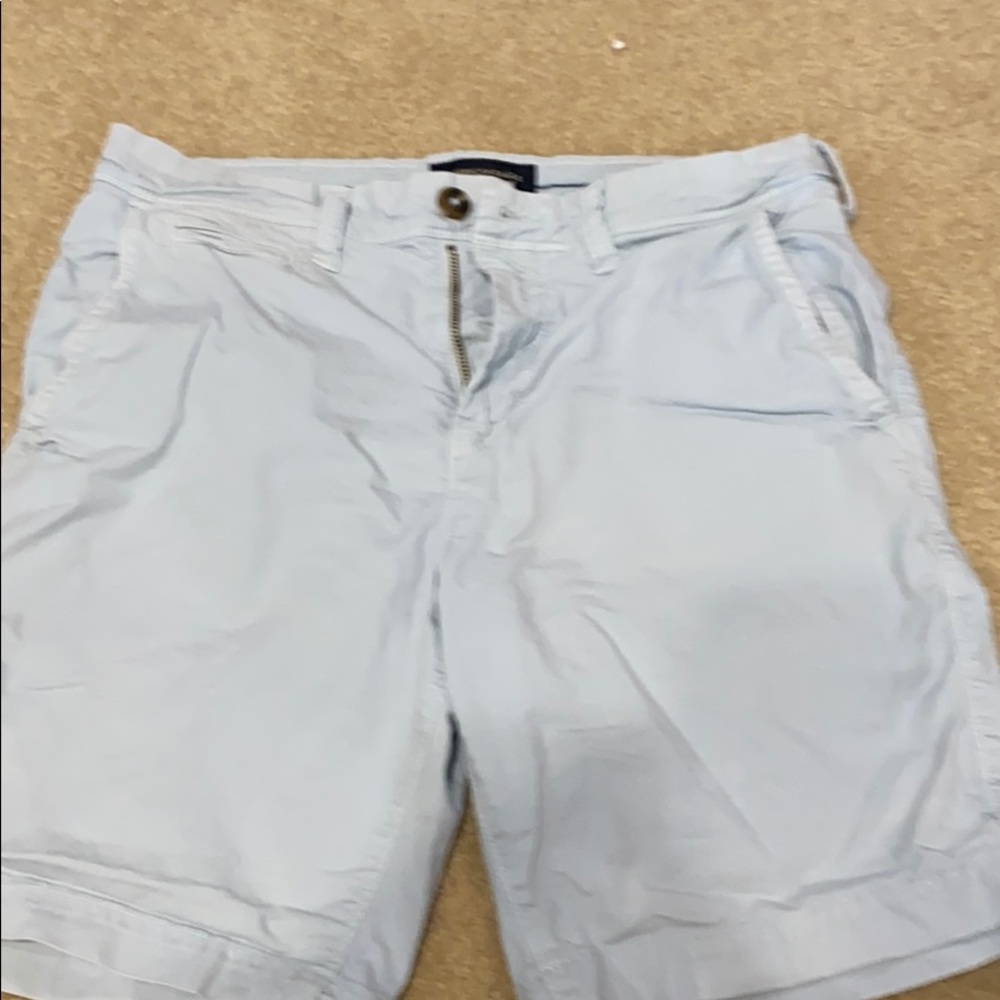 Men’s American Eagle shorts